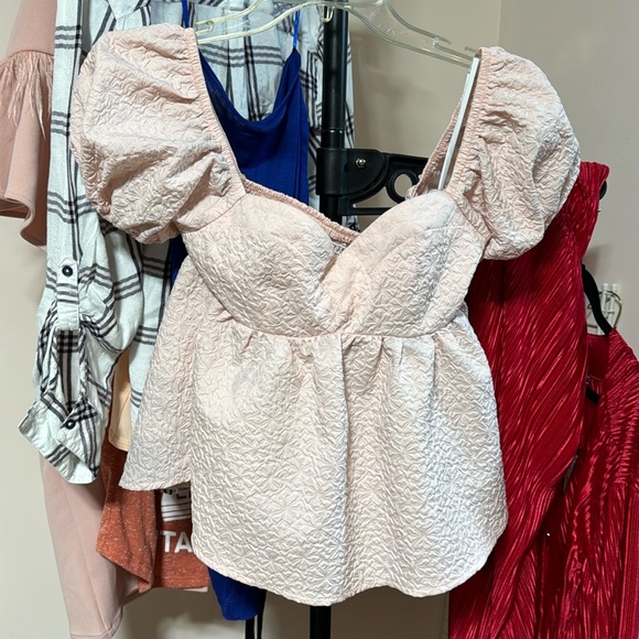 NWOT SHEIN XS Short Puff Sleeve Off-Shoukder Babydoll Blouse - Picture 1 of 1
